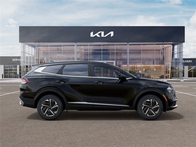 2023 Kia Sportage Hybrid LXImage 7