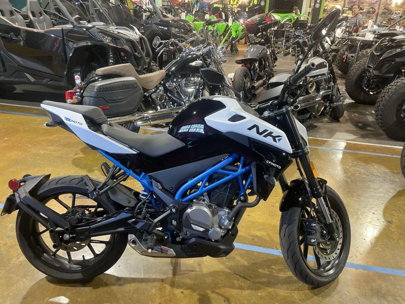 Used 2025 CFMOTO 300NK Image 11