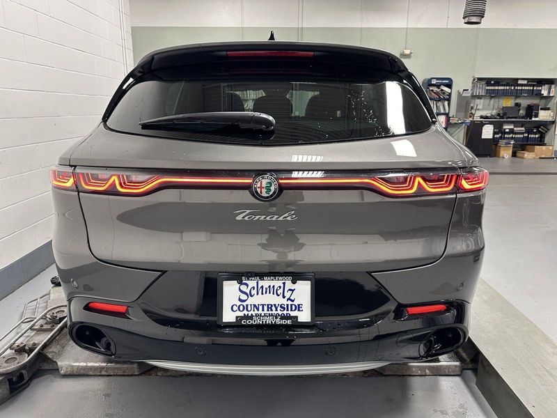 New 2024 Alfa Romeo Tonale Ti EawdImage 5