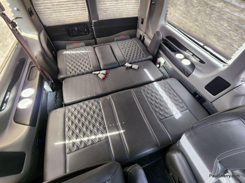 2023 GMC Savana Cargo Image 5