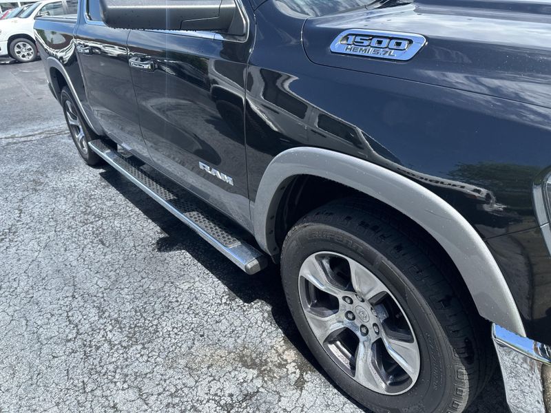 2019 RAM 1500 LaramieImage 4