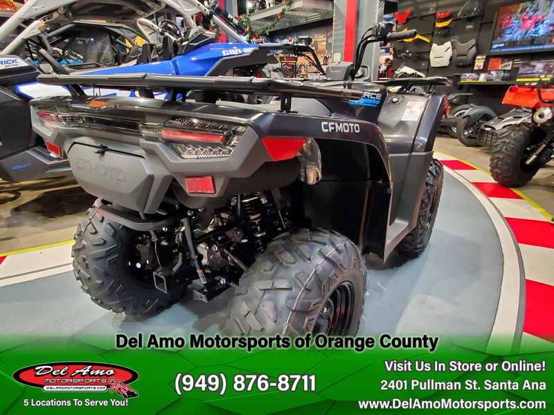 2024 CFMOTO CF400AU-6S  in a JET BLACK exterior color. Del Amo Motorsports of Orange County (949) 416-2102 delamomotorsports.com 