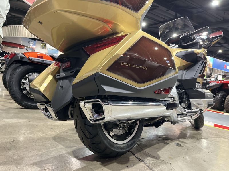 New 2025 Honda GOLDWING TOUR DCT Image 20