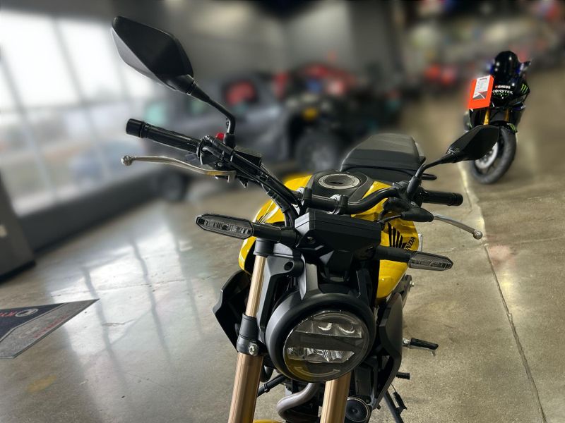 Used 2024 Honda CB300R ABS Image 19