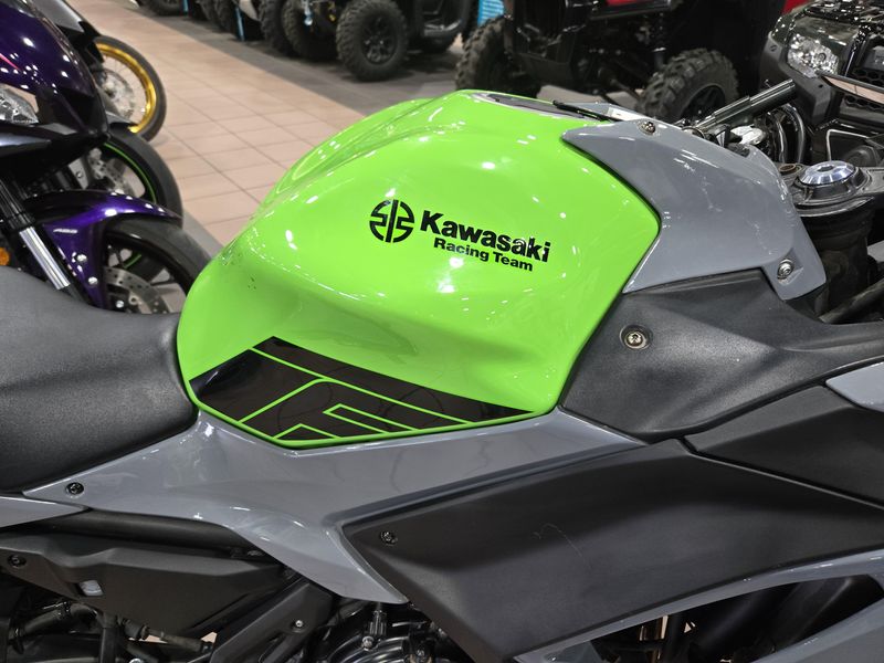 2023 Kawasaki NINJA 650 ABS KRT EDITON Image 9