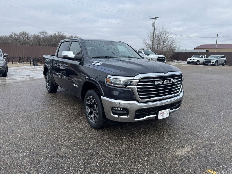 2025 RAM 1500 LaramieImage 2