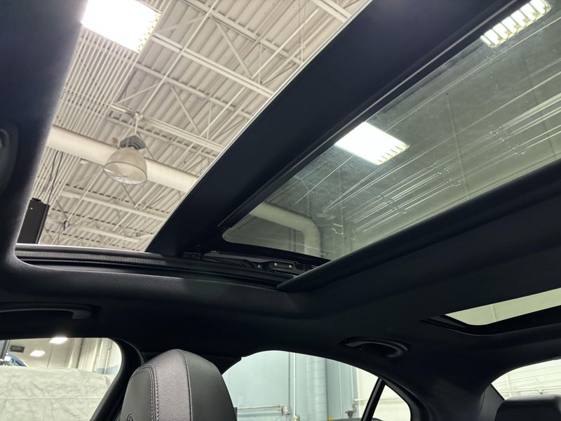 2024 Alfa Romeo Giulia Ti Q4 AWD w/Sunroof/Nav/Activ AsstImage 20