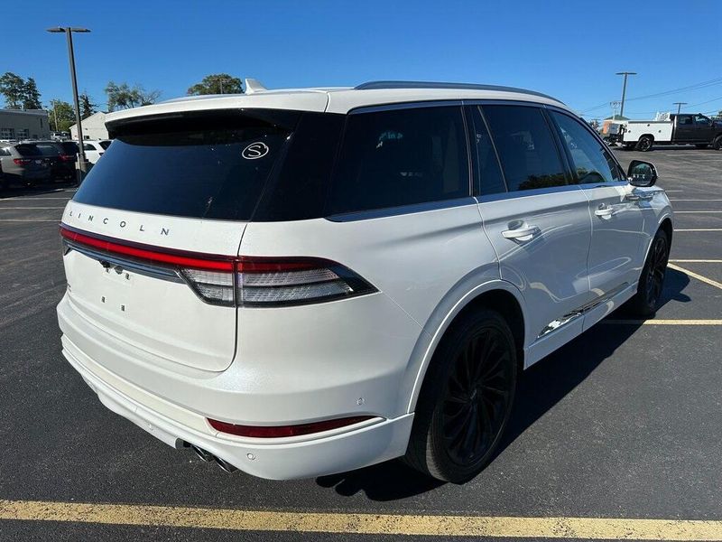 2021 Lincoln Aviator Reserve photo 14