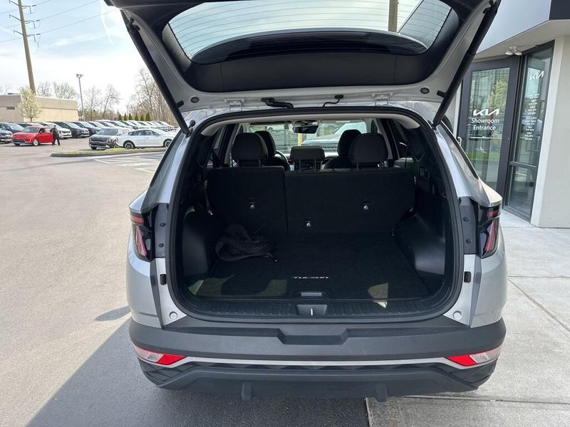 2022 Hyundai Tucson Hybrid SEL ConvenienceImage 16