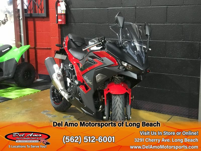 2025 Kawasaki NINJA 500 SE ABS Image 3