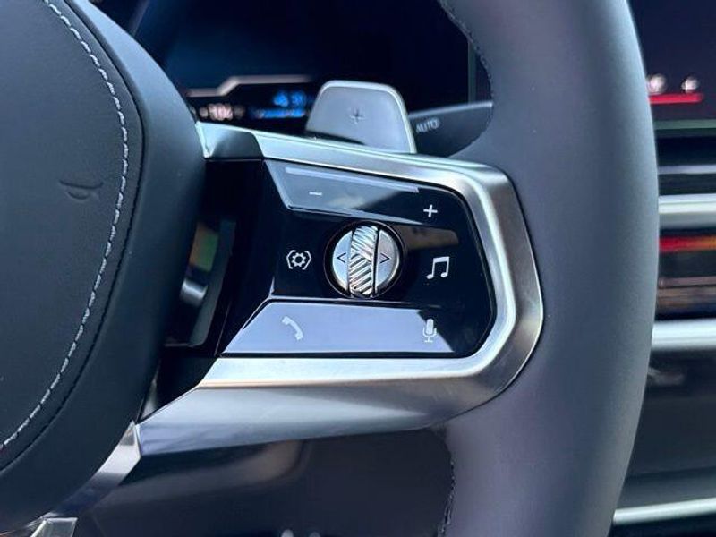 New 2026 BMW 7 Series 750e xDriveImage 21