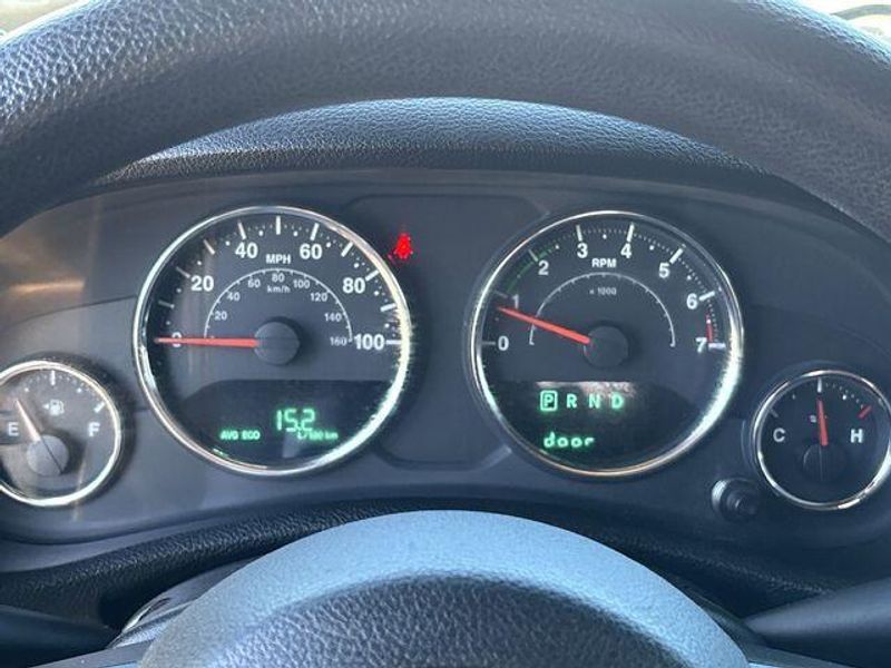 Used 2017 Jeep Wrangler Unlimited SportImage 32