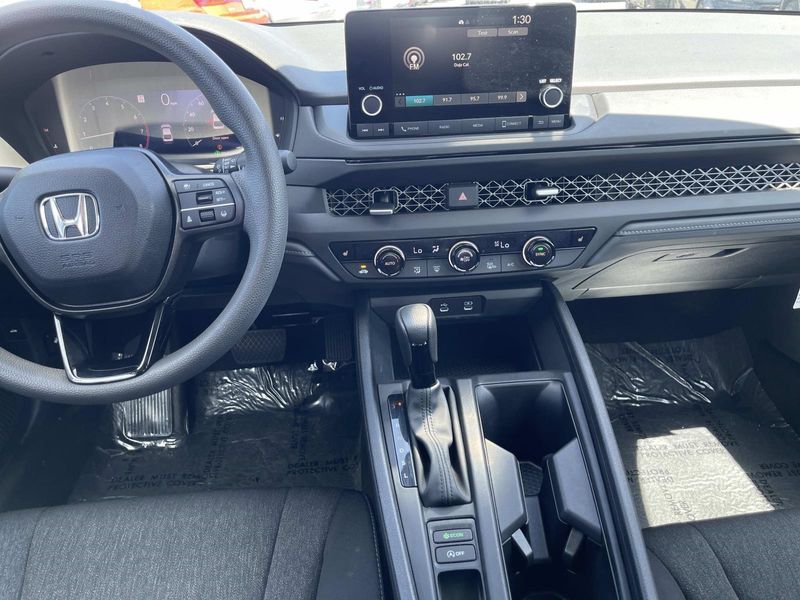 Used 2024 Honda Accord Sedan EX CVT