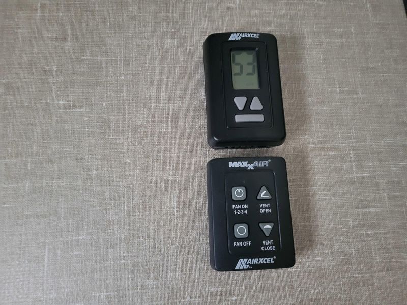 Used 2021 GRAND DESIGN M-320MKS Image 28