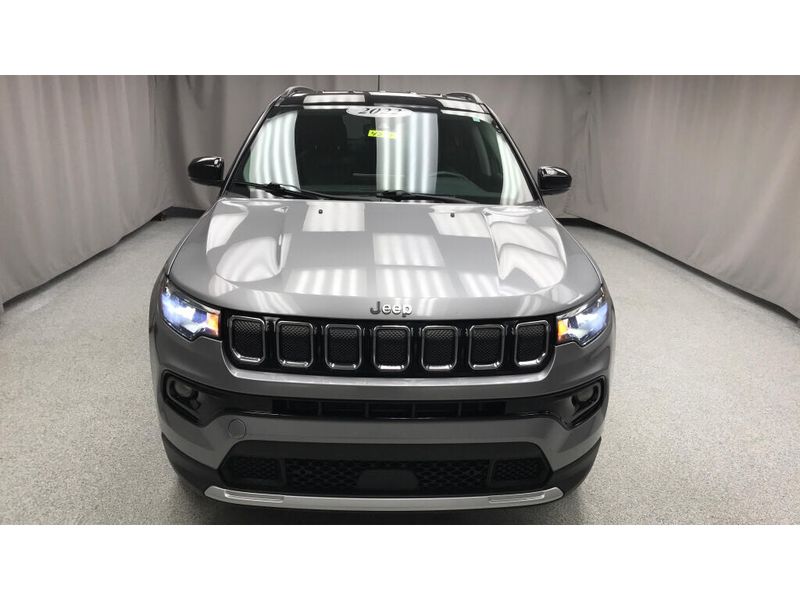 Used 2022 Jeep Compass LimitedImage 6