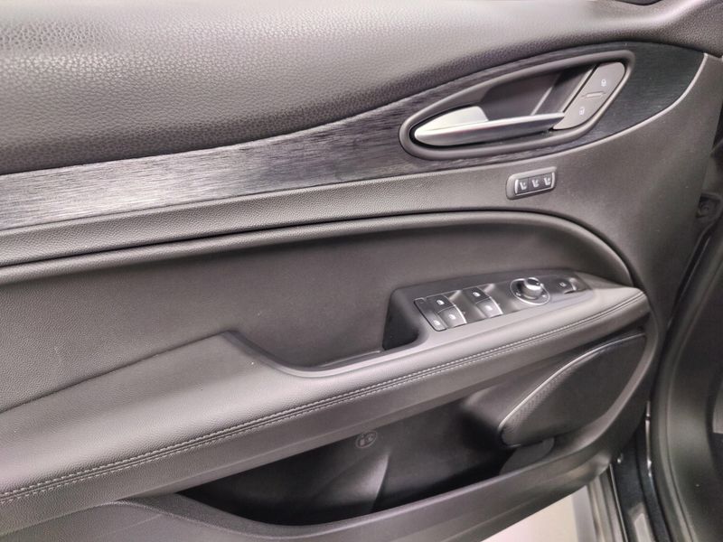 Used 2023 Alfa Romeo Stelvio Sprint AWD w/Sunroof/NavImage 30