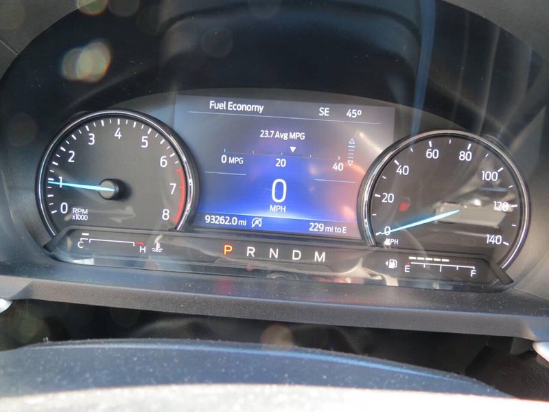 2020 Ford Explorer XLT AWD 4dr SUVImage 14