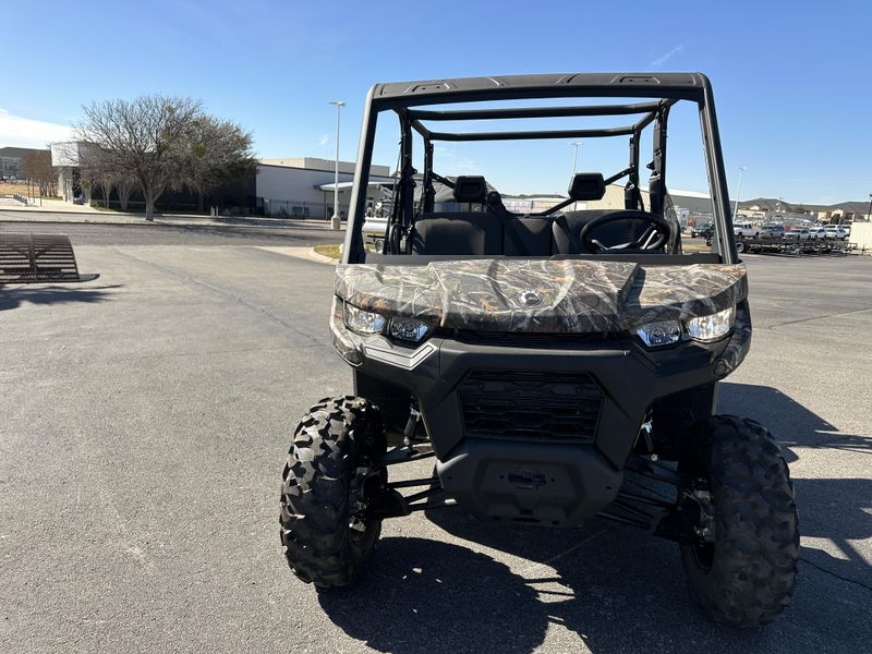 2025 Can-Am DEFENDER MAX DPS HD7 WILDLAND CAMOImage 3