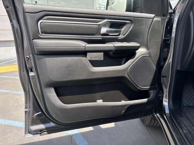 New 2026 RAM 1500 Big Horn Crew Cab 4x2 6'4' Box