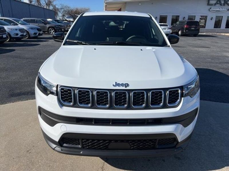 2025 Jeep Compass Sport 4x4Image 2