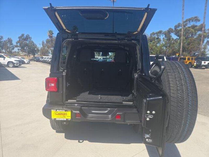 Used 2026 Jeep Wrangler SaharaImage 19