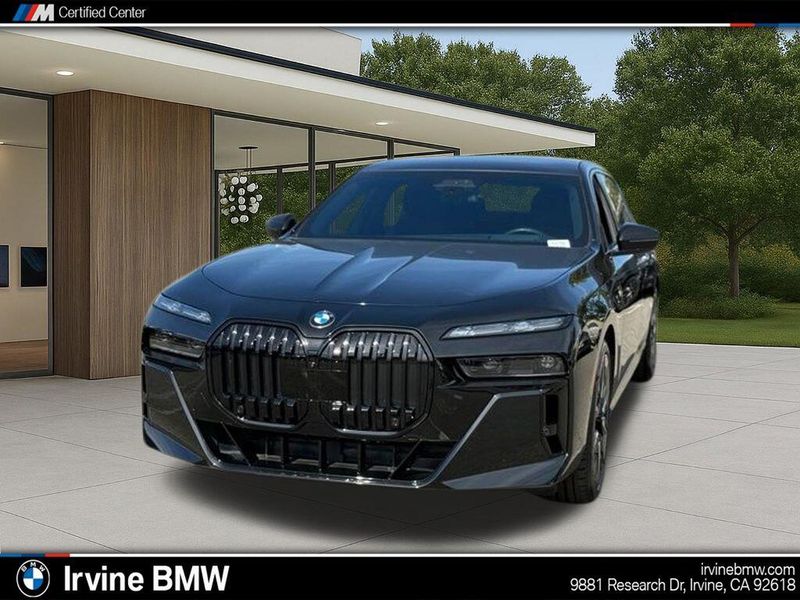 Used 2023 BMW 7 Series 740iImage 3