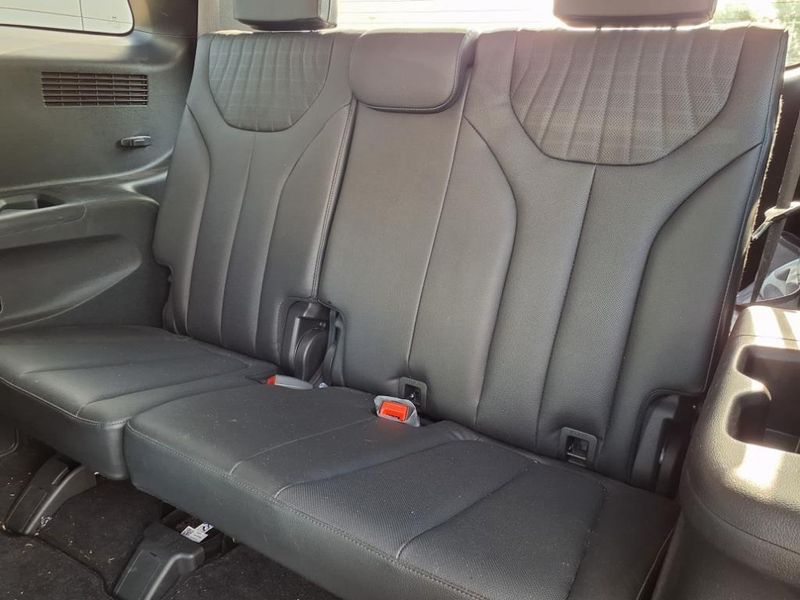 Used 2024 Hyundai Palisade LimitedImage 11