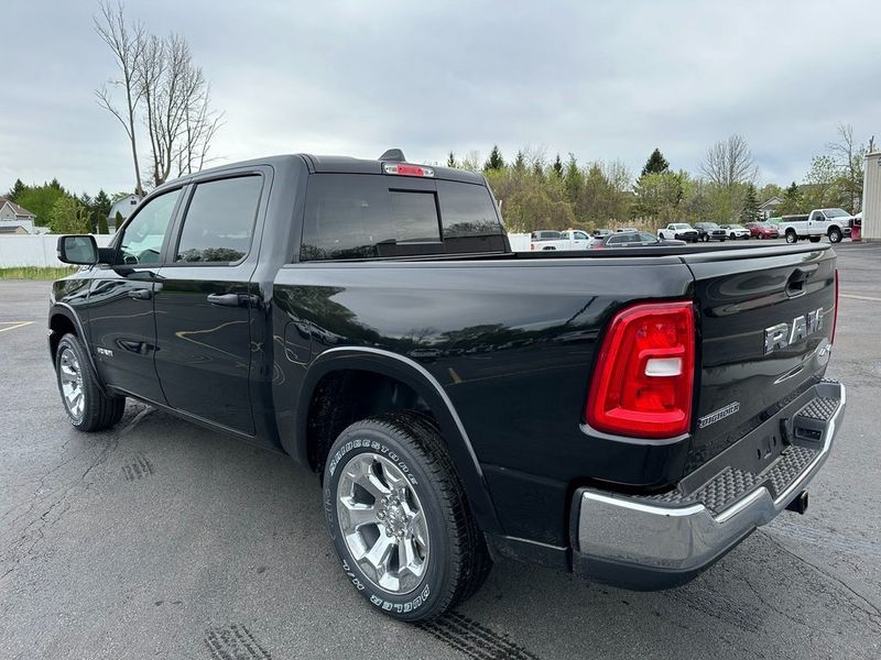 2025 RAM 1500 Big Horn Crew Cab 4x4 5