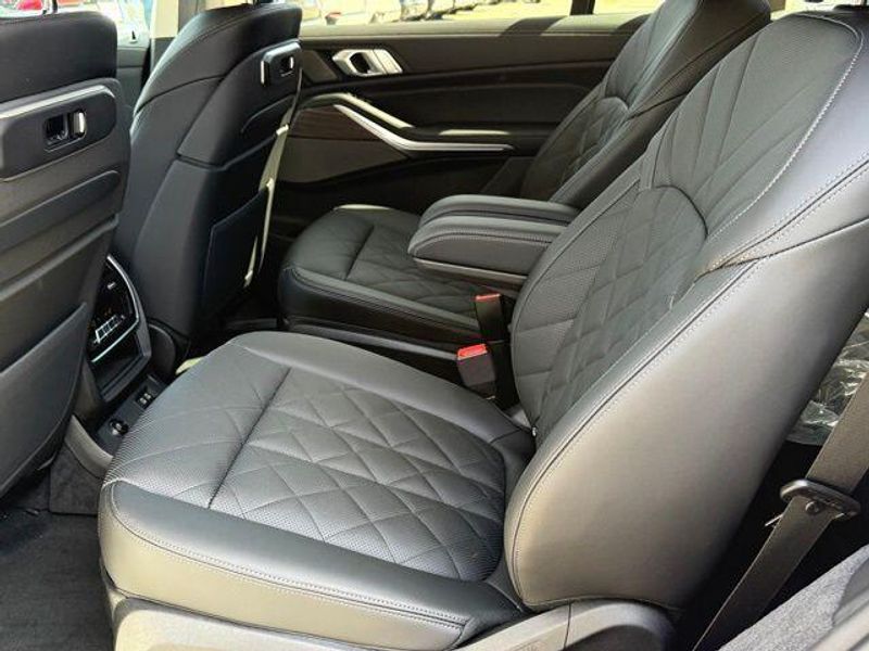 New 2026 BMW X7 xDrive40iImage 28