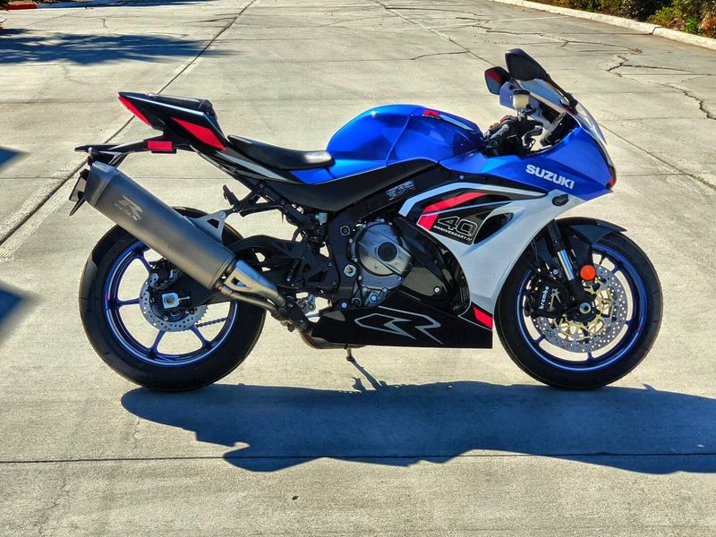 New 2027 Suzuki GSX-R1000 40TH ANNIVERSARY EDITION Image 18