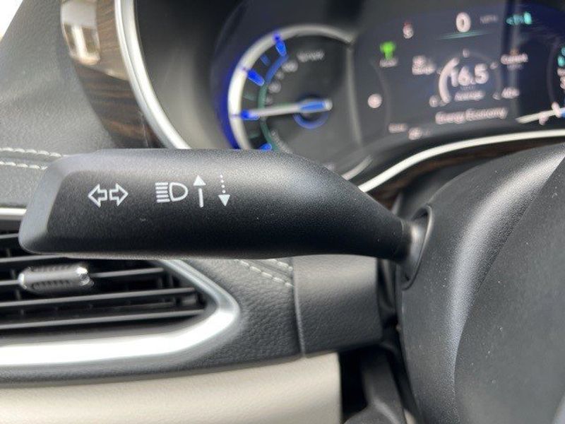 2023 Chrysler Pacifica Plug-in Hybrid LimitedImage 59