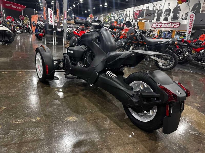 New 2024 Can-Am RYKER RALLY 900 Image 2