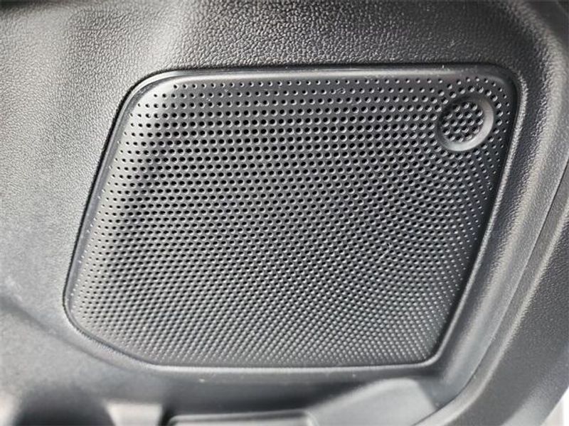 2020 Ford Escape SEImage 25