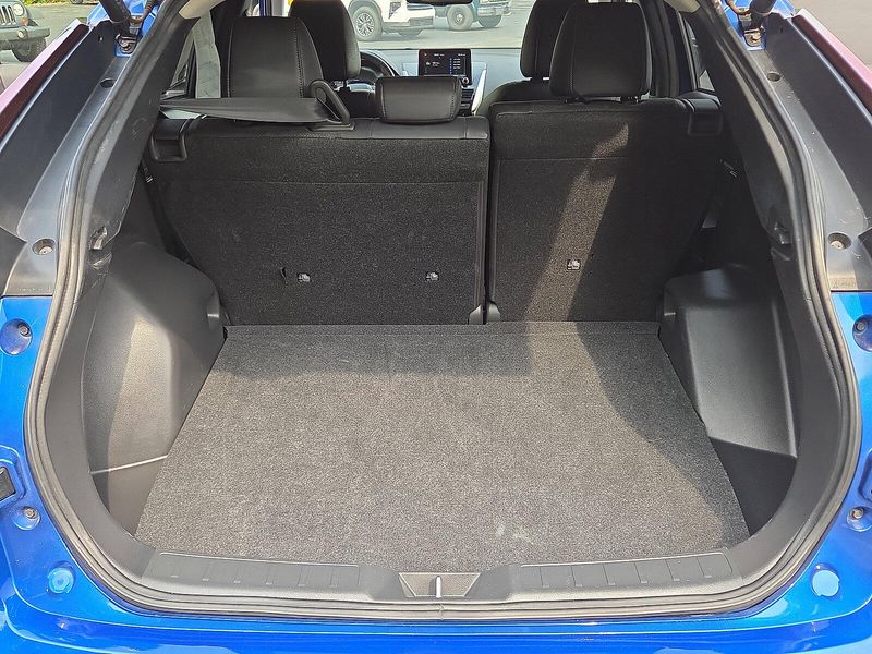 2024 Mitsubishi Eclipse Cross SE photo 38