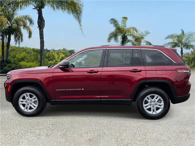 Used 2023 Jeep Grand Cherokee Laredo 4x2