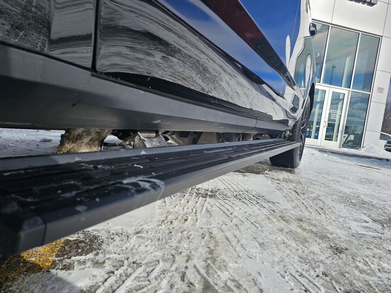 Used 2024 Chevrolet Suburban High CountryImage 28