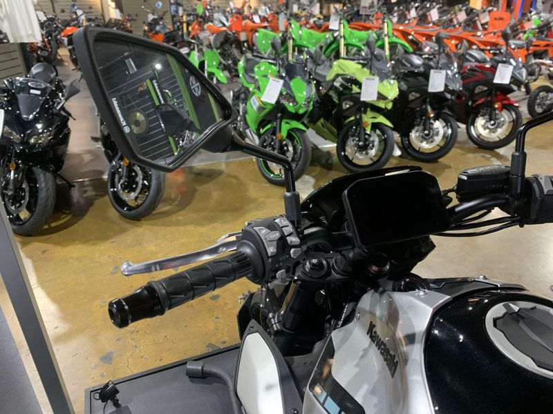 New 2025 Kawasaki Z900 ABS Image 15