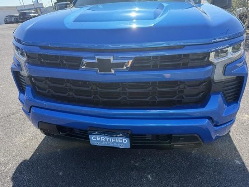 2025 Chevrolet Silverado 1500 RST photo 5