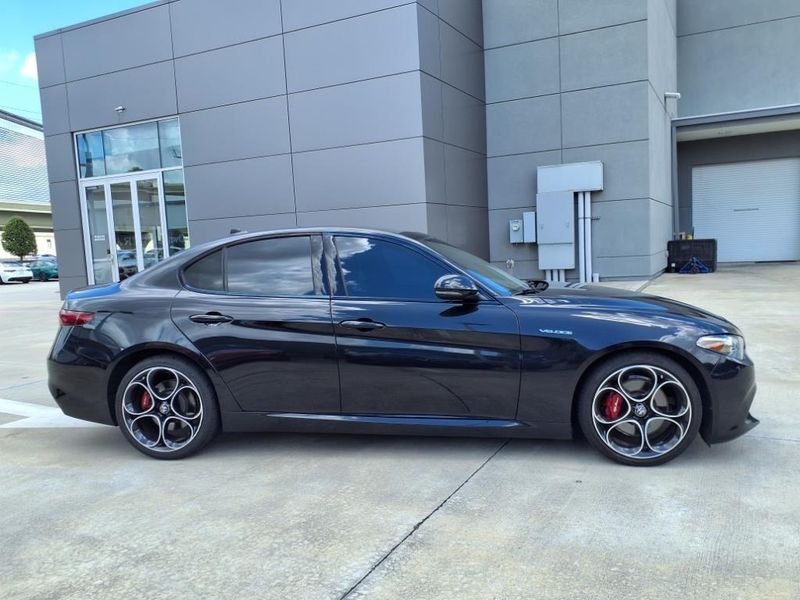 2022 Alfa Romeo Giulia VeloceImage 12