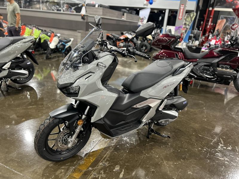 New 2026 Honda ADV160 Image 5