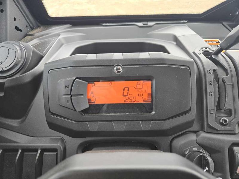 New 2026 Can-Am DEFENDER MAX DPS CAB HD10 