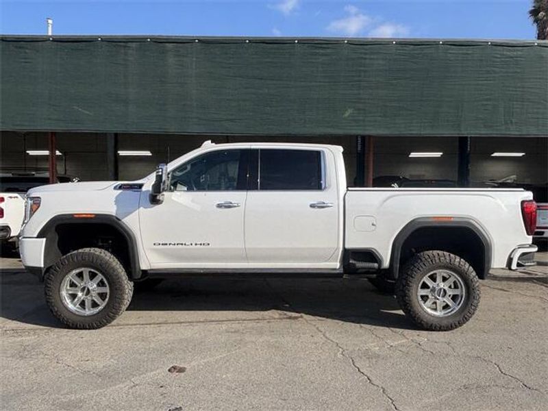 Used 2022 GMC Sierra 2500HD DenaliImage 2