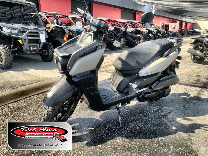 Used 2025 Yamaha ZUMA 125 Image 1