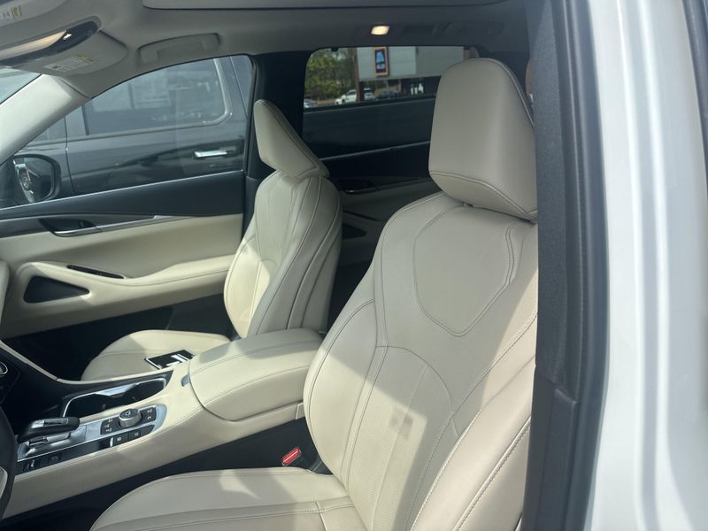 2023 INFINITI QX60 LuxeImage 22