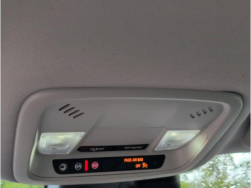 Used 2023 Chevrolet Malibu LTImage 28