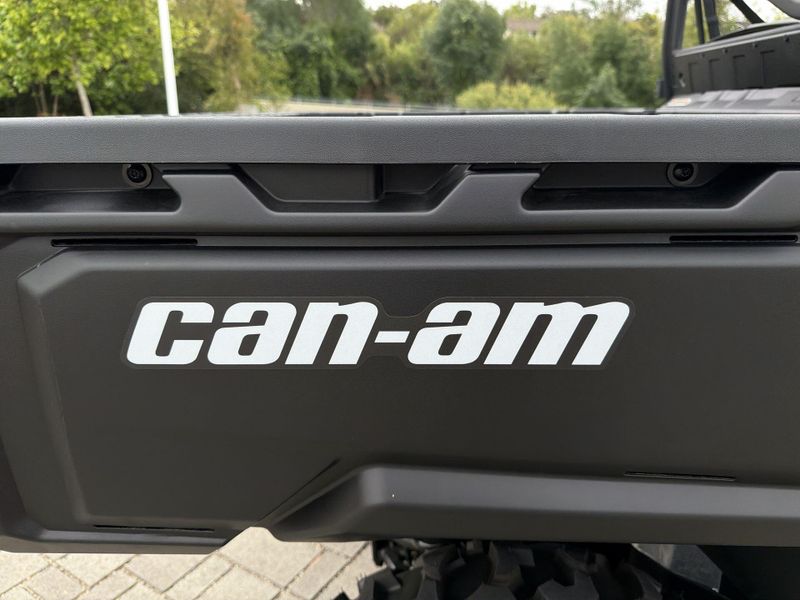 New 2026 Can-Am DEFENDER MAX DPS HD9 Image 30