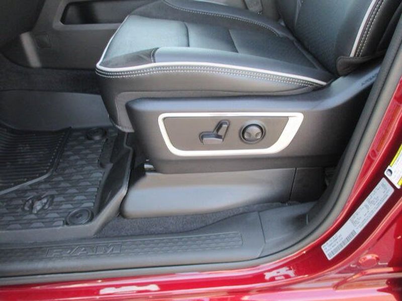 2025 RAM 1500 Laramie Crew Cab 4x4 5