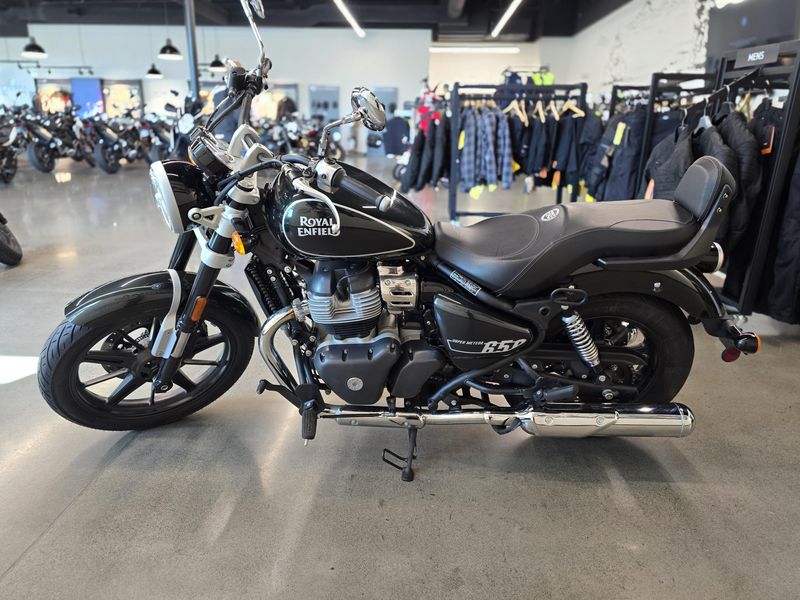 2024 Royal Enfield Super Meteor 650 