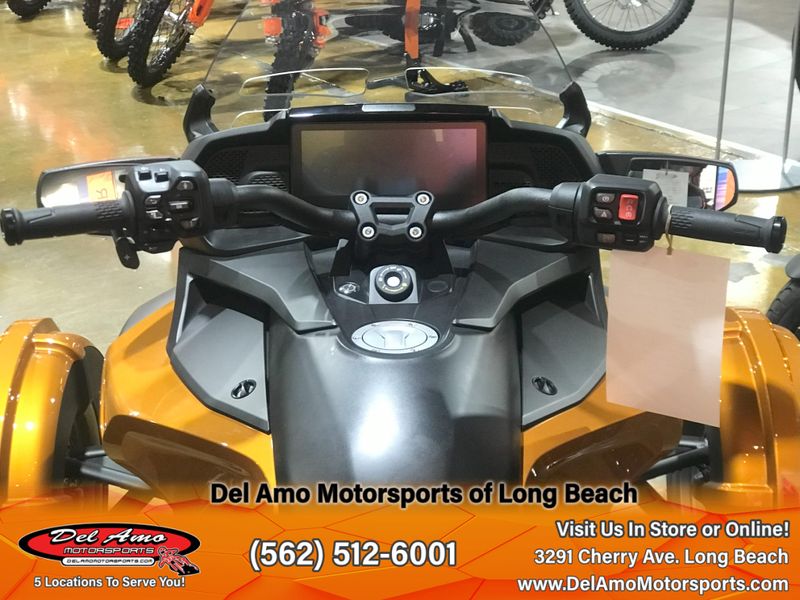 2024 Can-Am SPYDER F3 LIMITED SPECIAL SERIES (SE6)Image 12