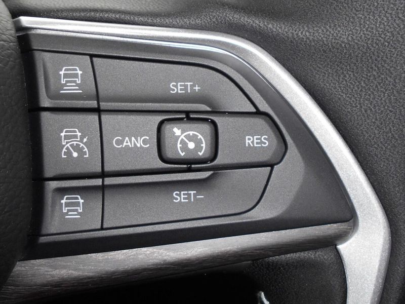 2025 Jeep Grand Cherokee Limited 4x4Image 25